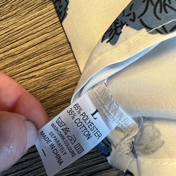 WILLING TO BUNDLE — SHEIN Floral Blouse, Size Large - Picture 3 of 3